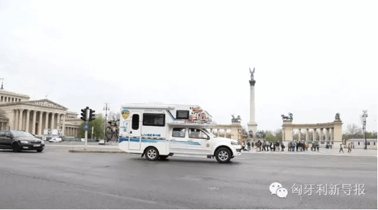 68歲老人張志武再駕覽眾C4房車環歐洲 68歲老人張志武再駕覽眾C4房車環歐洲