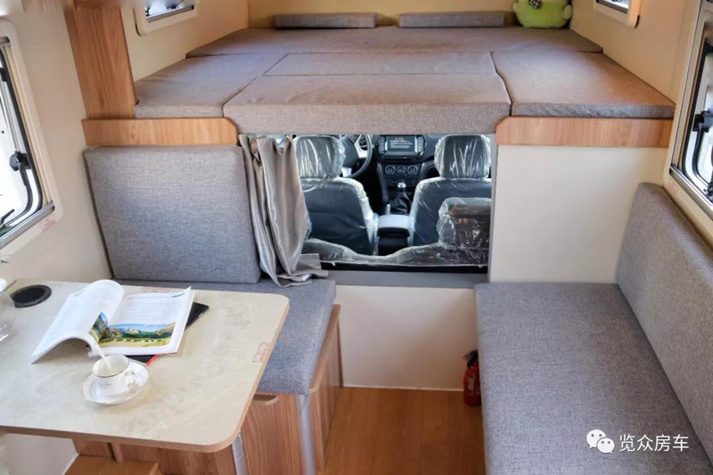 房車還就要選汽油、四驅(qū)、兩米大床