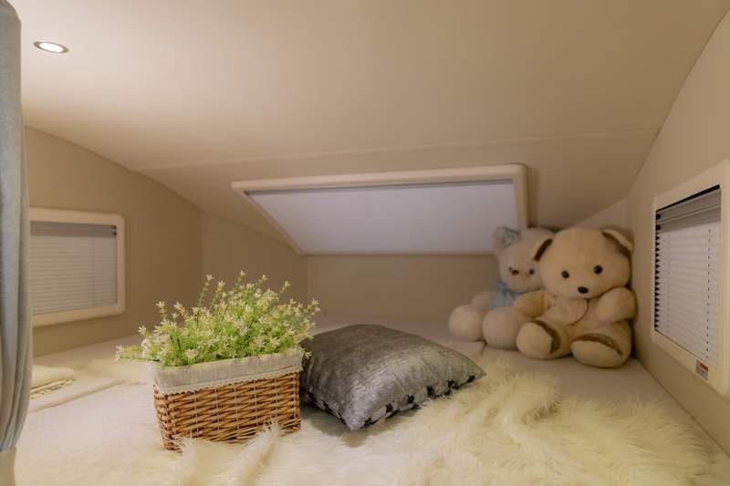 選這輛房車，只為更多山花爛漫