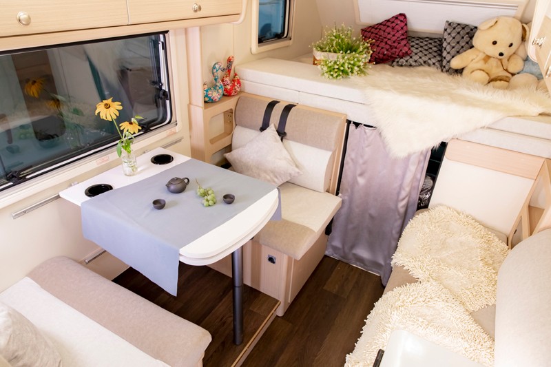 大床、大客廳得房車，四驅、動力好