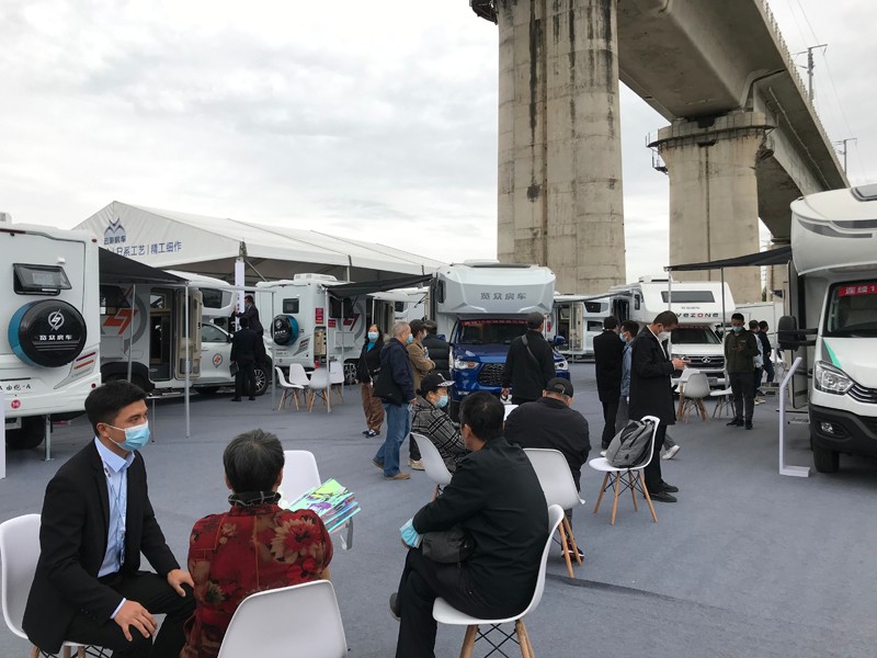 炮營(yíng)集合,連看自由炮房車(chē) 炮營(yíng)集合,連看自由炮房車(chē)