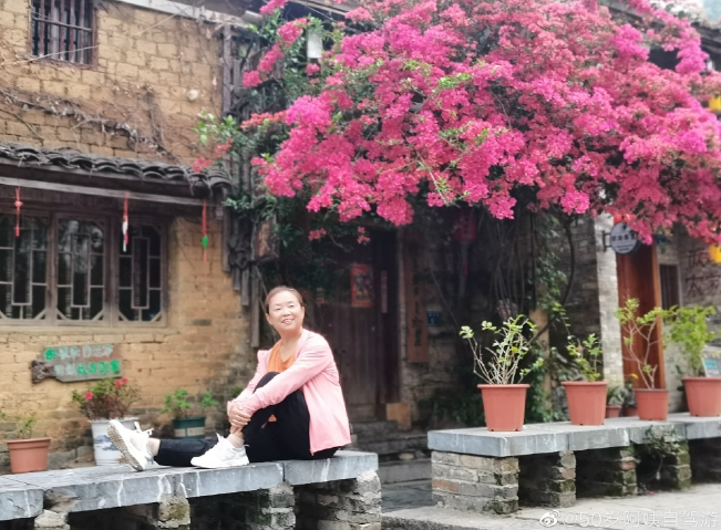 生如逆旅,一車以航:自駕游100多個(gè)城市 后半生為自己而活 58歲阿姨的逐夢(mèng)之旅 生如逆旅,一車以航:自駕游100多個(gè)城市 后半生為自己而活 58歲阿姨的逐夢(mèng)之旅