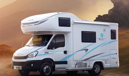 真性?xún)r(jià)比“卷王”房車(chē)，還得看塞拉維雙拓展！