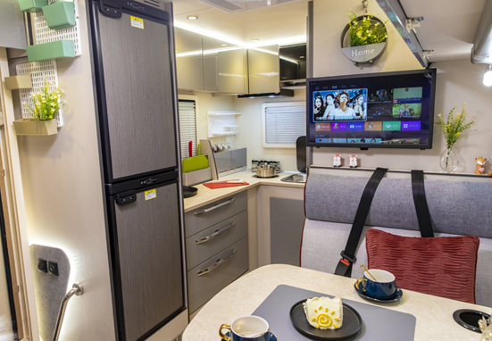 C2本就能開這款房車、動力強勁